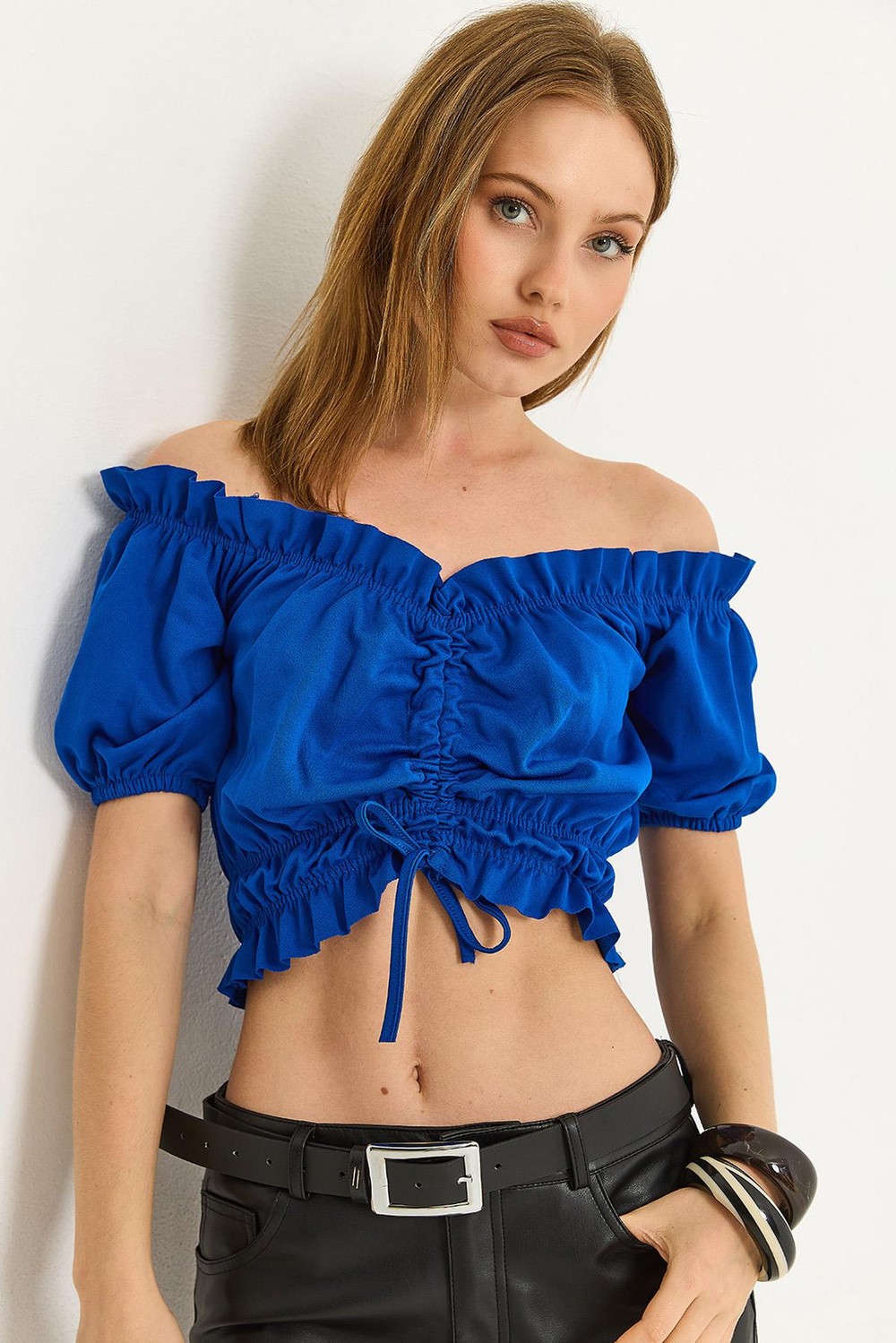 Madonna Yaka Büzgülü Crop Bluz Saks
