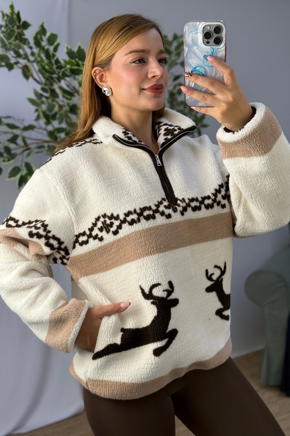 Kadın Desenli Dik Yaka Yarım Fermuarlı Polar Swearshirt Kahverengi