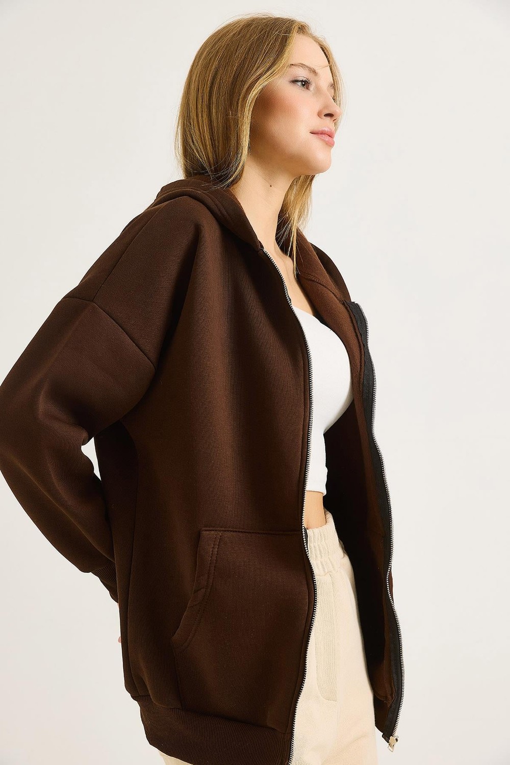 Kadın Oversize Kapüşonlu Fermuarlı Hırka Kahve