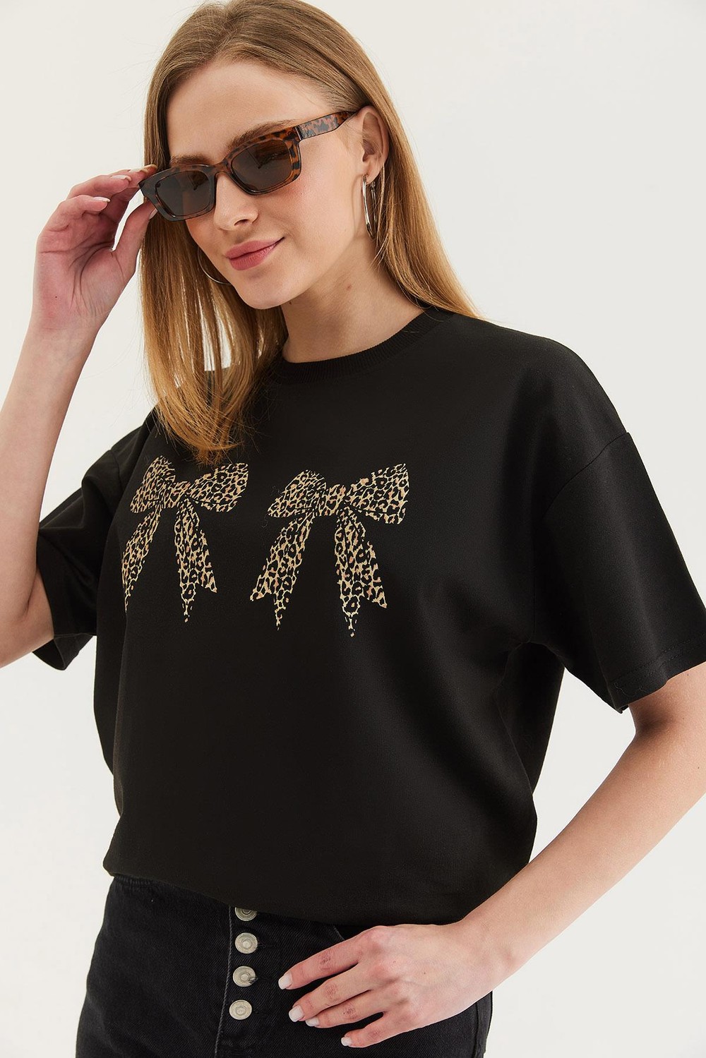 KKurdele Baskı Detaylı Basic Tshirt Siyah