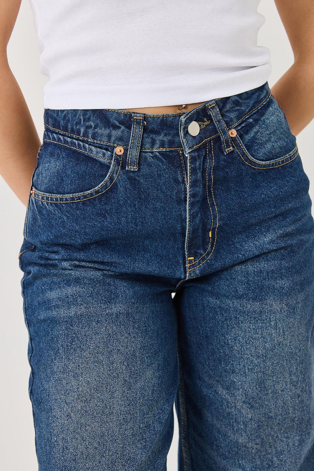 Kadın Yıkanmış Dikiş  Modelli Mavi Jean 