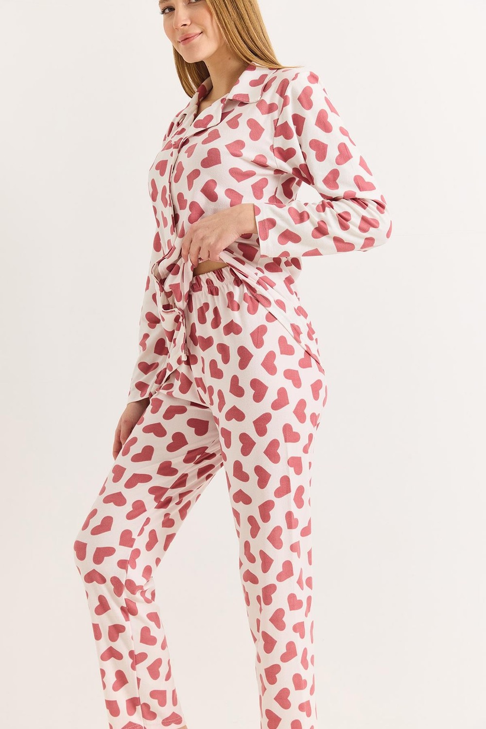 Kadın Pudra Pamuklu Polo Yaka  Beyaz Kalpli Pijama Takımı