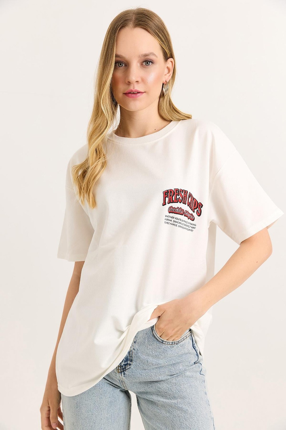 Rahat Kesim Baskılı Kadın Tshirt Beyaz