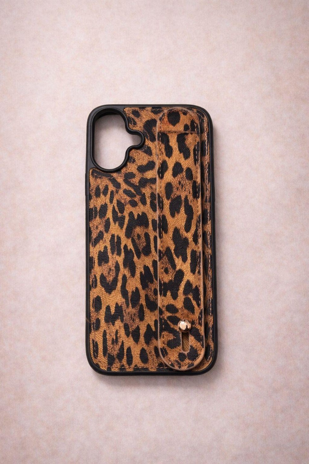 İphone 16 Uyumlu Charmlı ve Harfli Deri Kılıf Leopar Desenli