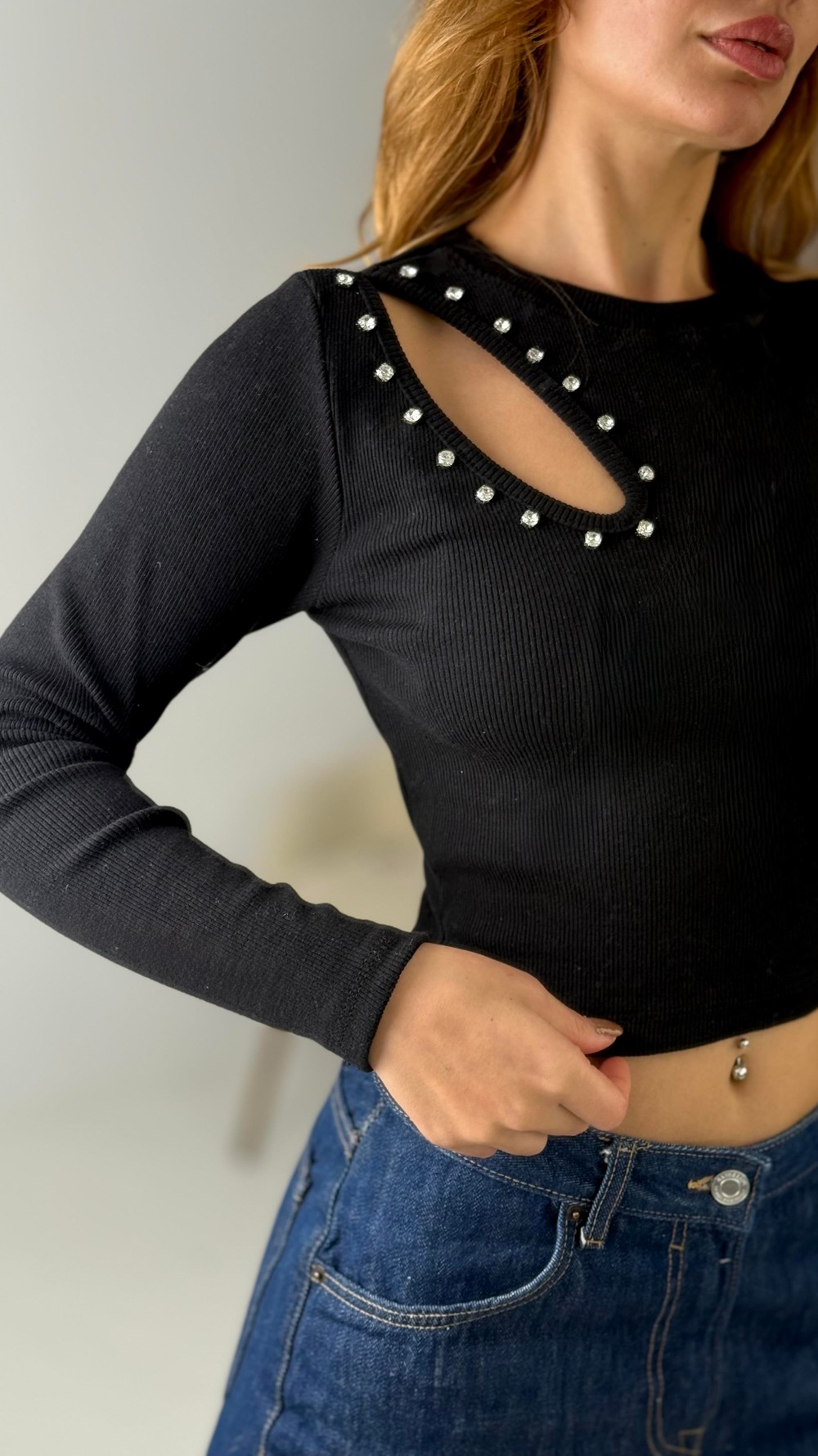 Kadın Uzun Kollu Kaşkorse Taşlı Pencereli Bluz Siyah