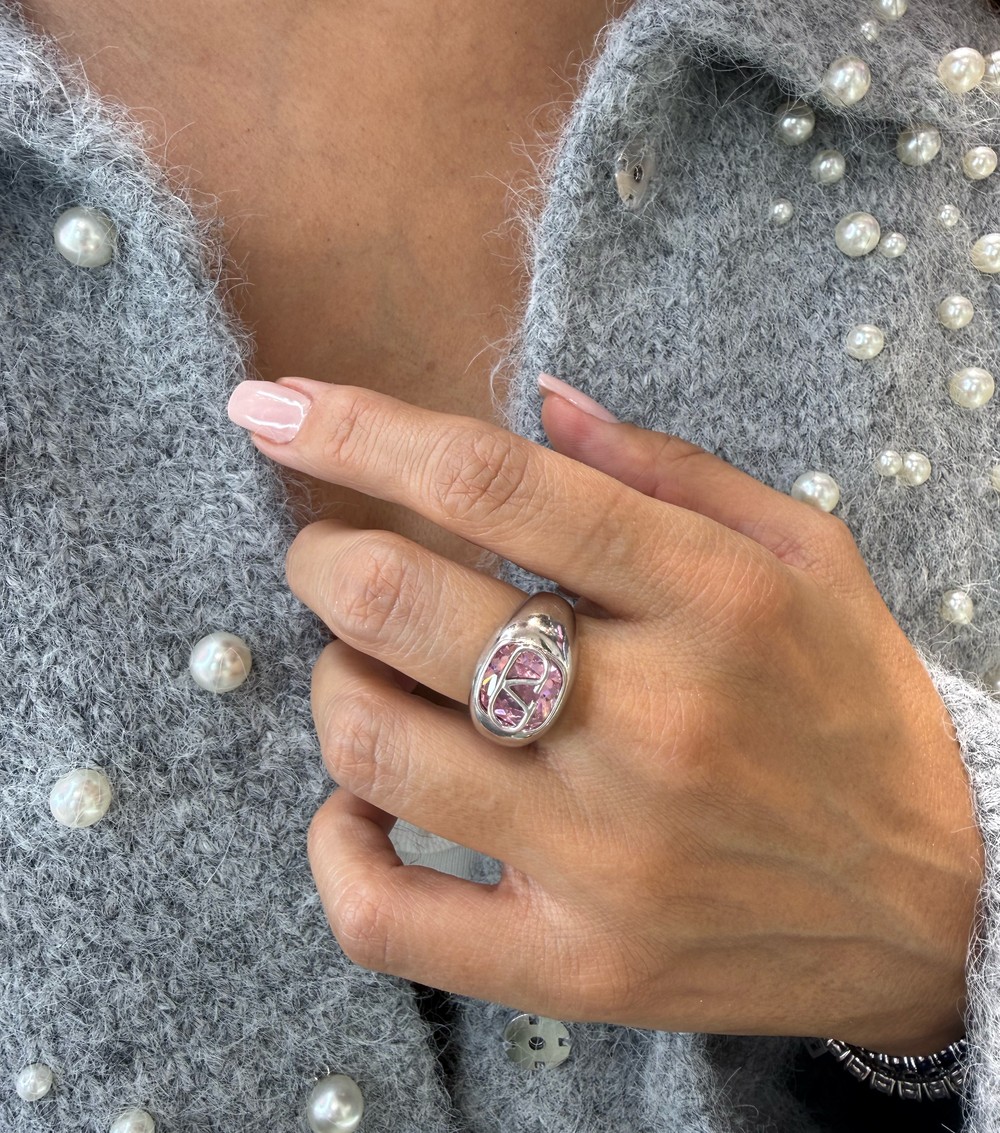 V-Ring