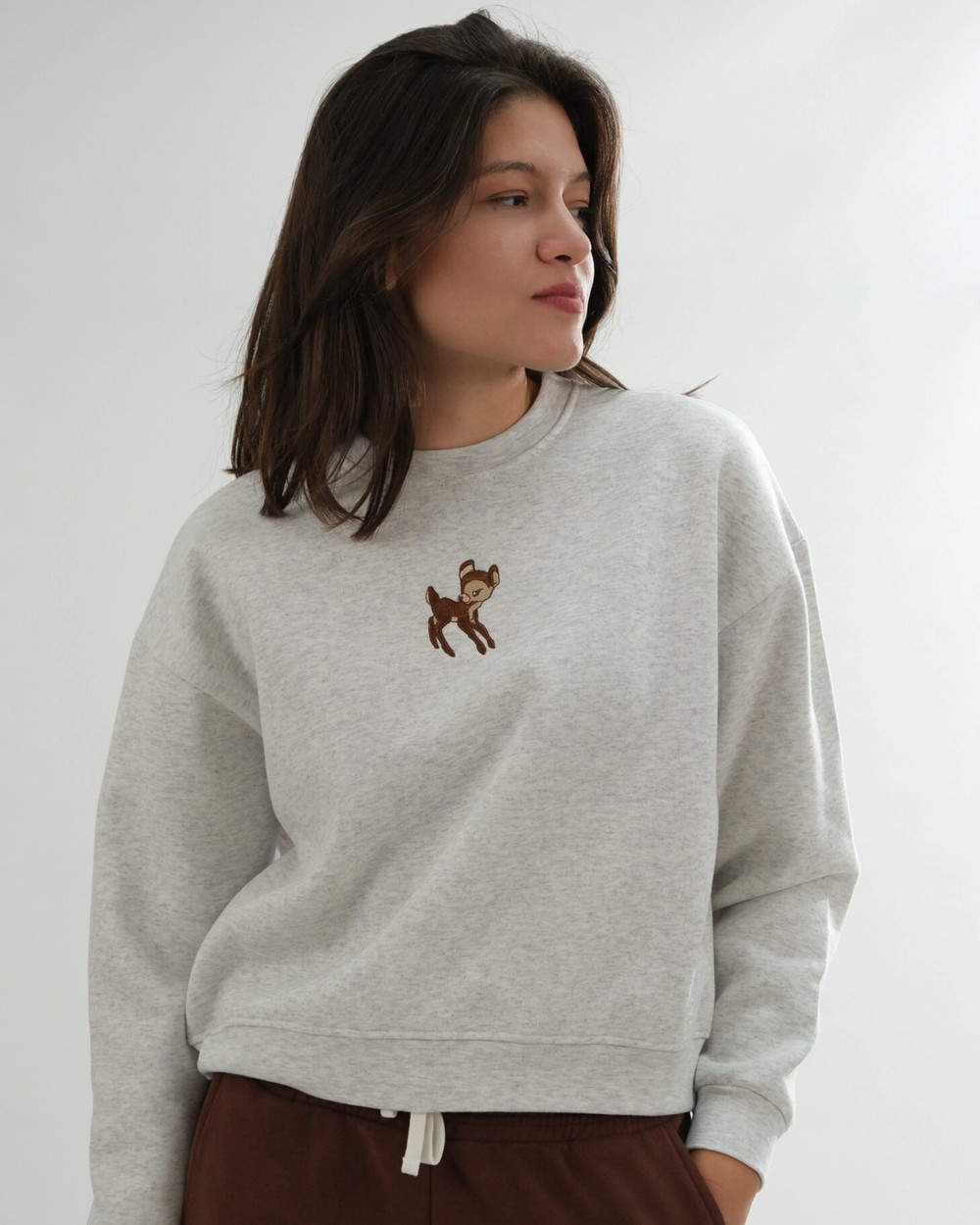  Kadın Nakış Detaylı Üç İplik Şardonlu Sweatshirt