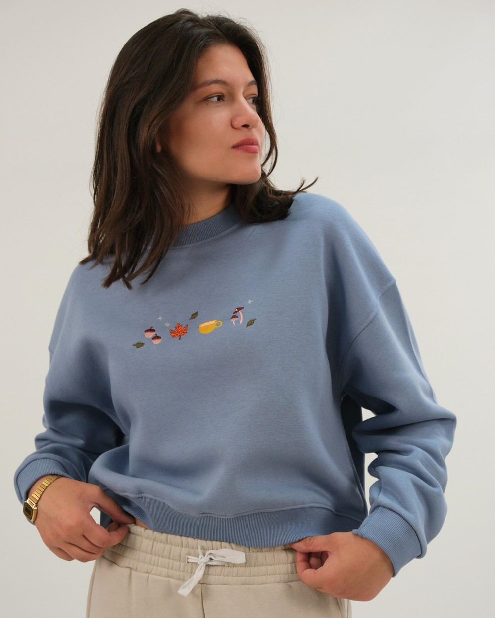  Kadın Nakış Detaylı Üç İplik Şardonlu Sweatshirt