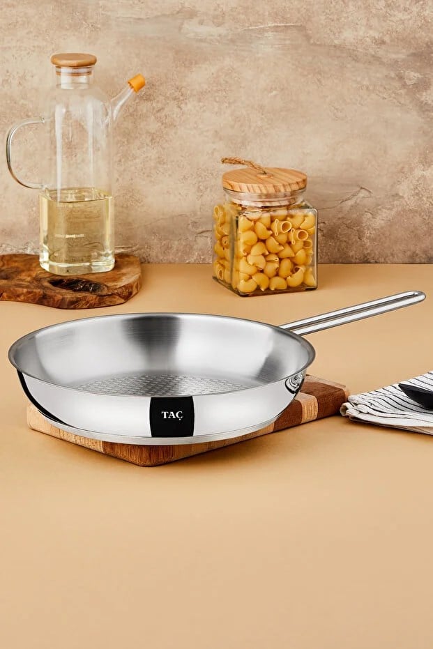 Taç Bengü Pro İndüksiyon Tabanlı Çelik Tava 28 Cm