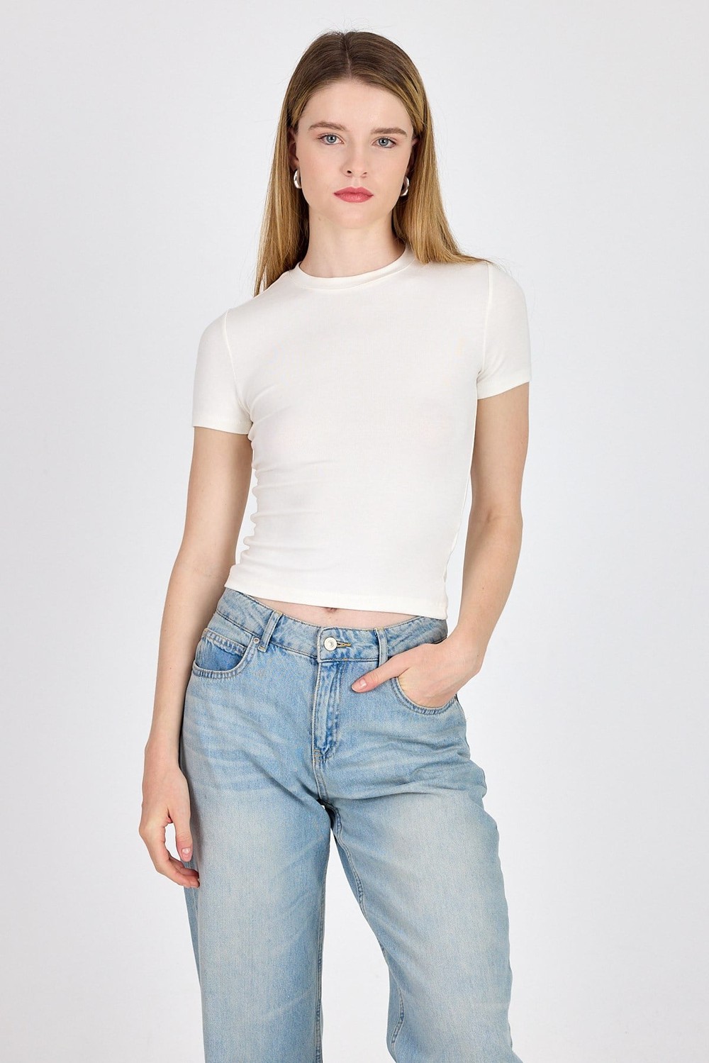 Beyaz Viskoz/Yumuşak Kumaş Slim Fit Tişört 1468