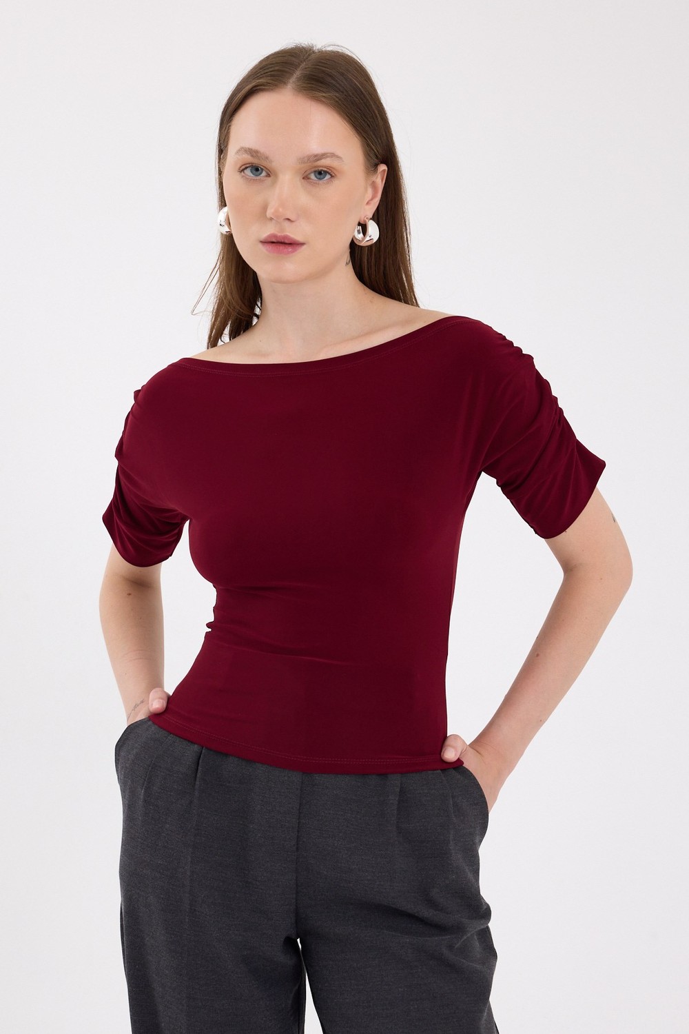 Bluz-Bordo Kayık Yaka Kol Büzgülü Bluz 2515-rulem