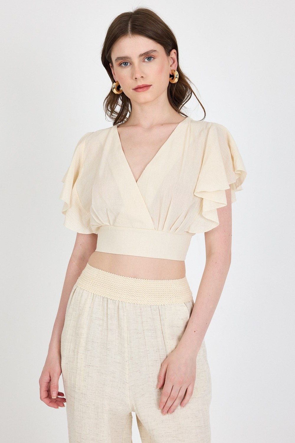 Bluz-Natural Keten Görünümlü %100 Pamuk Fırfır Kol Detaylı Crop Bluz 6942-rulem