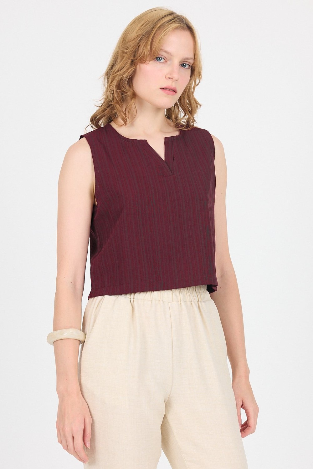 Bordo V Yaka Kolsuz Crop Bluz 8027