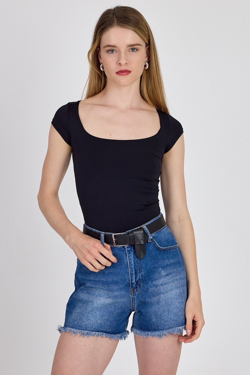 Kadın Body-Siyah Kare Yaka Kısa Kol Body 3116-rulem