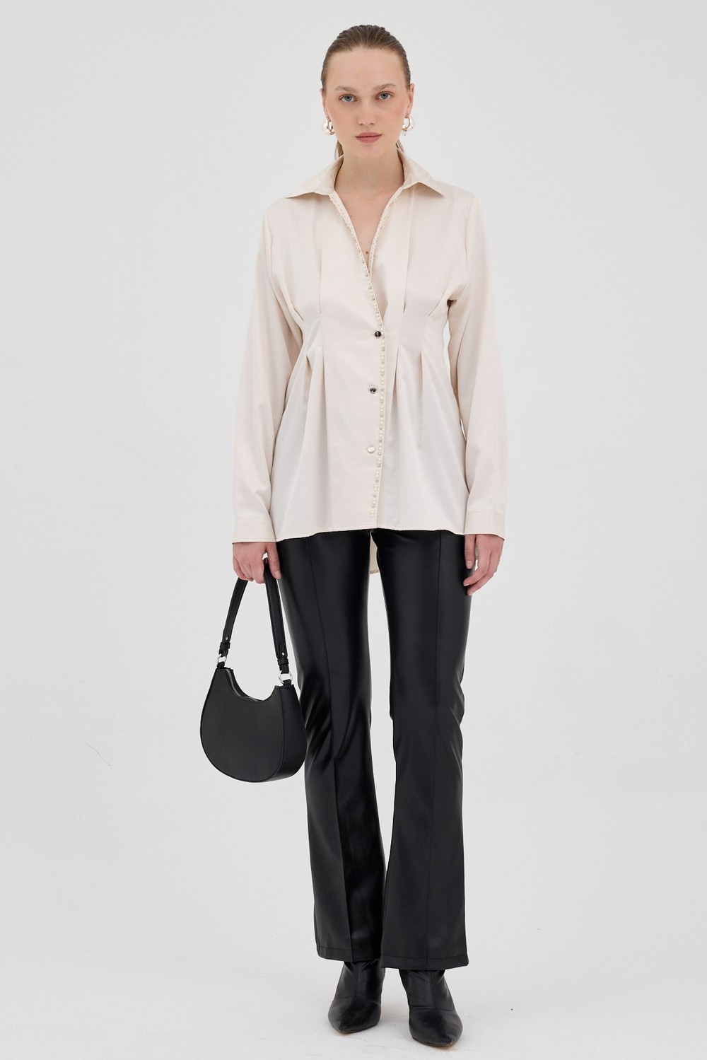 Kadın Gömlek-Bej Kruvaze Kesim Taş İşlemeli Kadın Saten Gömlek 8149A-rulem
