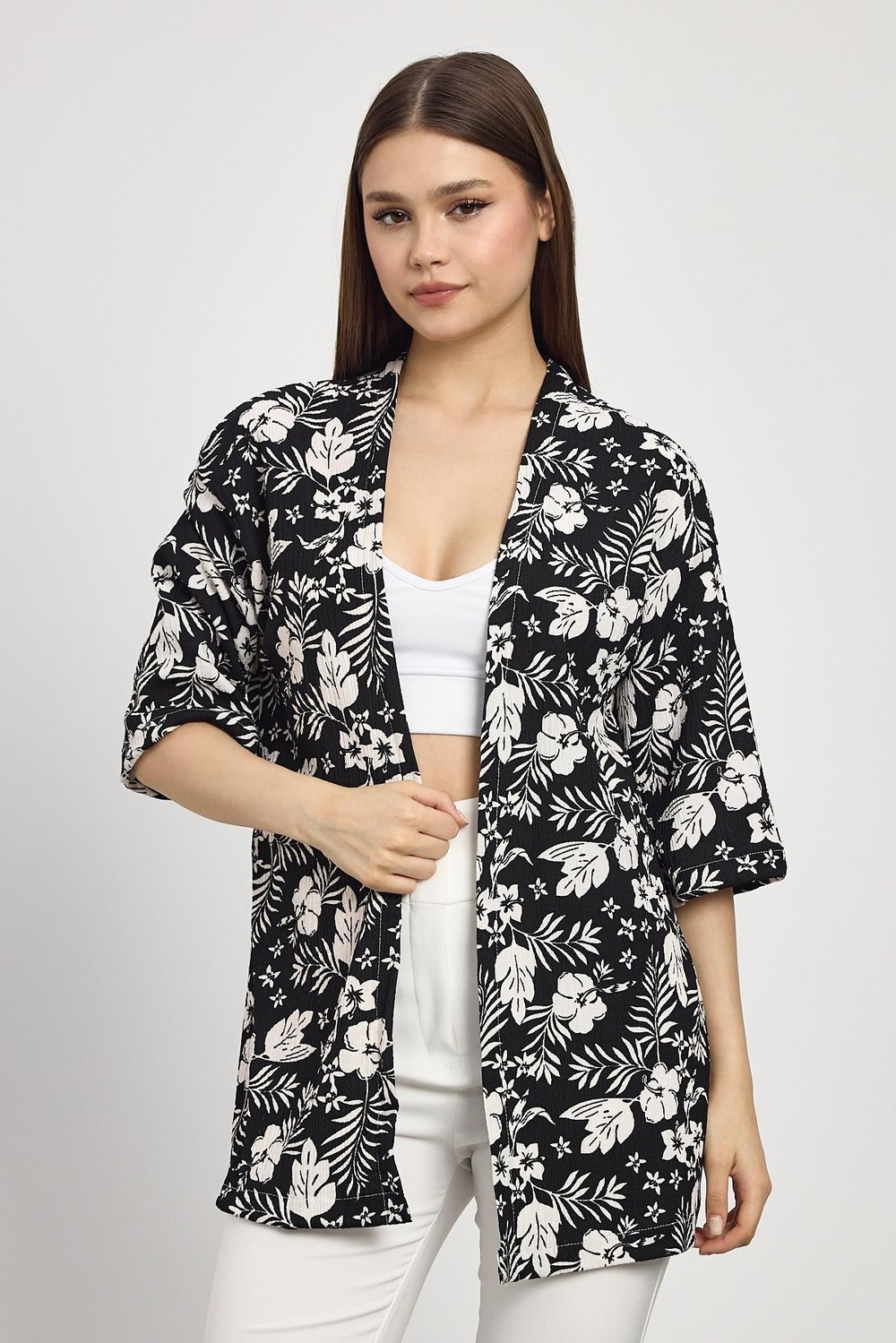 Kadın Kimono-Siyah Çiçek Desen Fakir Kol Kimono 4463A-rulem