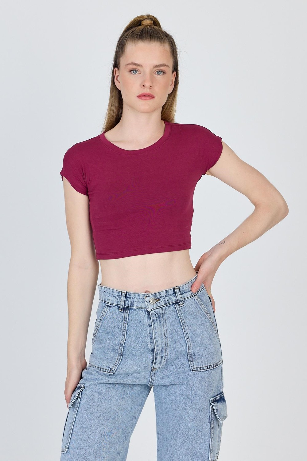 Kadın Tişört-Bordo Bisiklet Yaka Pamuklu Slim Fit Crop Tişört 9199M-rulem