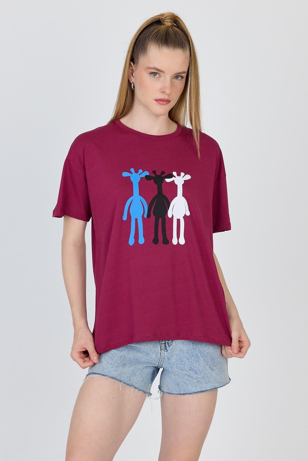Kadın Tişört-Bordo Oversize Zürafa Baskılı Tişört 2150-12M-rulem