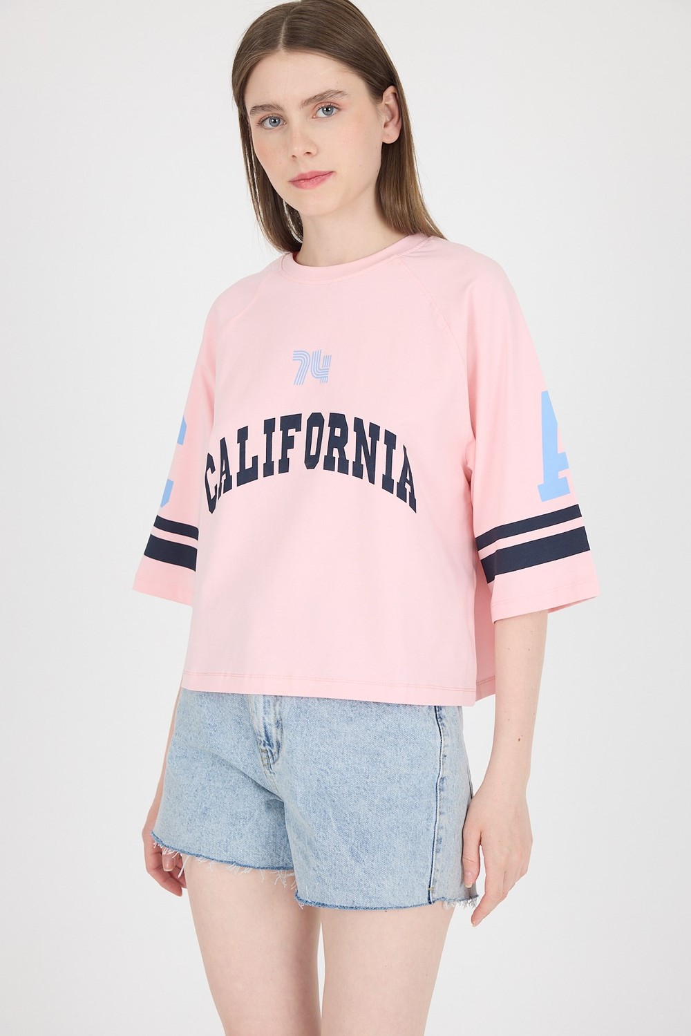 Kadın Tişört-Pembe California Baskılı Oversize Tişört 6817-rulem