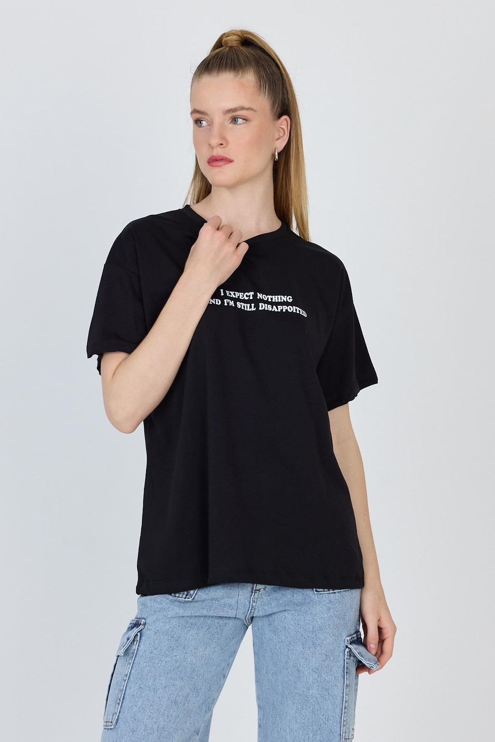 Kadın Tişört-Siyah Yazı Baskılı %100 Pamuk Oversize Tişört 2150-8M-rulem