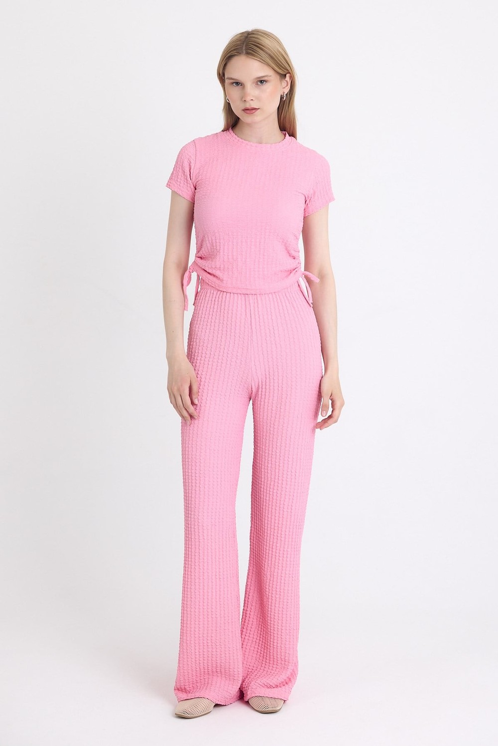 Pembe Bürümcük Dokulu Büzgülü Crop ve Geniş Paça Pantolon Takımı 3001
