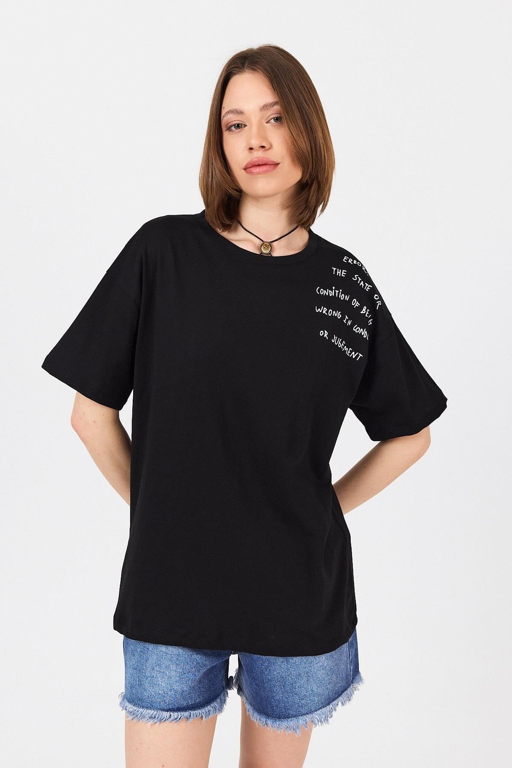 Siyah Göğüs Yazı Baskılı Pamuklu Oversize Tişört 2150-31M