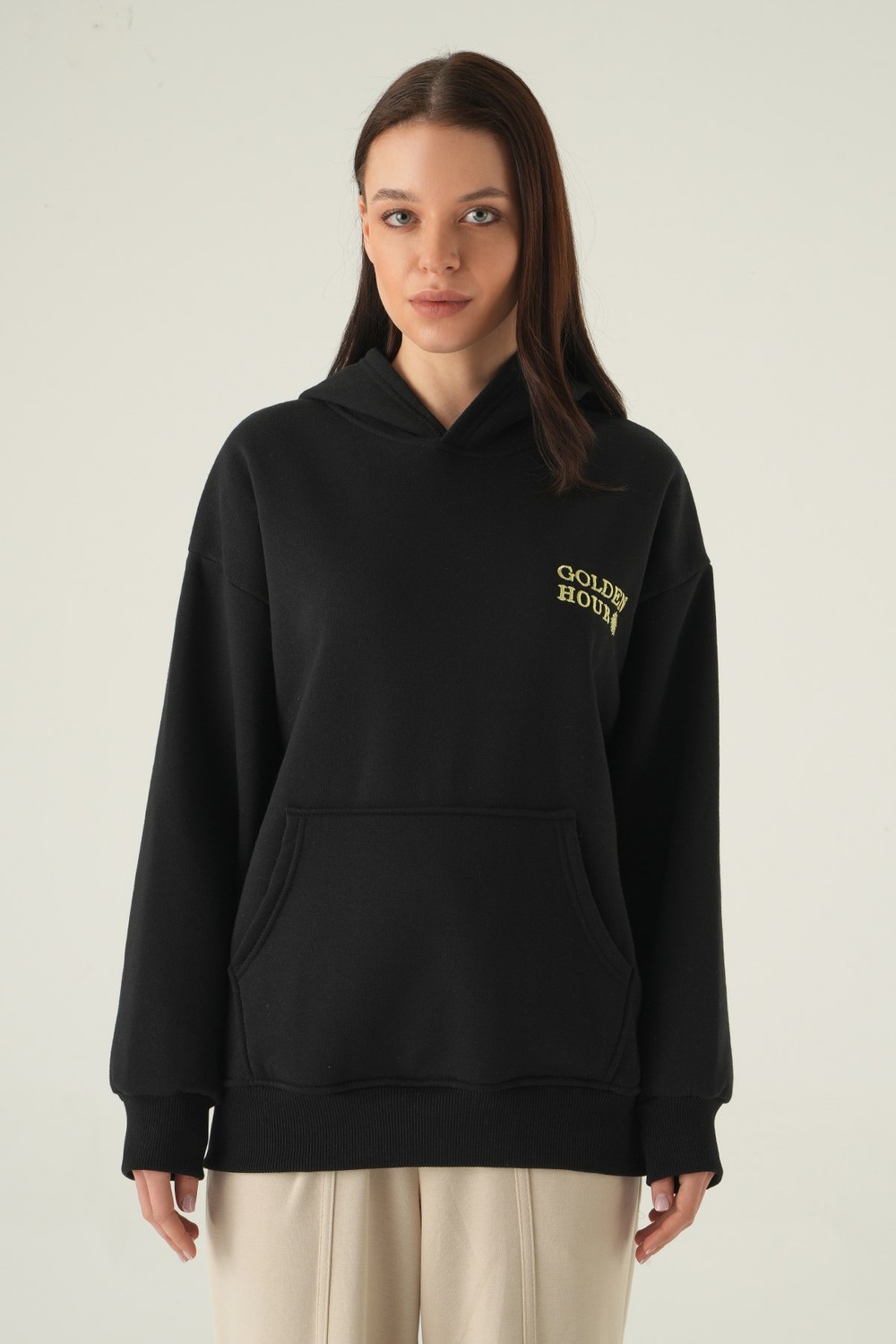 Yazı Nakışlı Kapüşonlu Sweat Siyah 0308