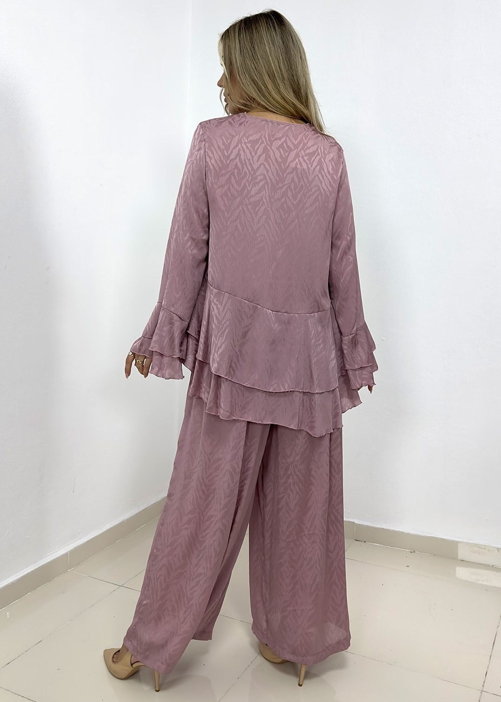 Yakası Bağlamalı Volan Detay Astarlı Krinkle Takım - Pembe