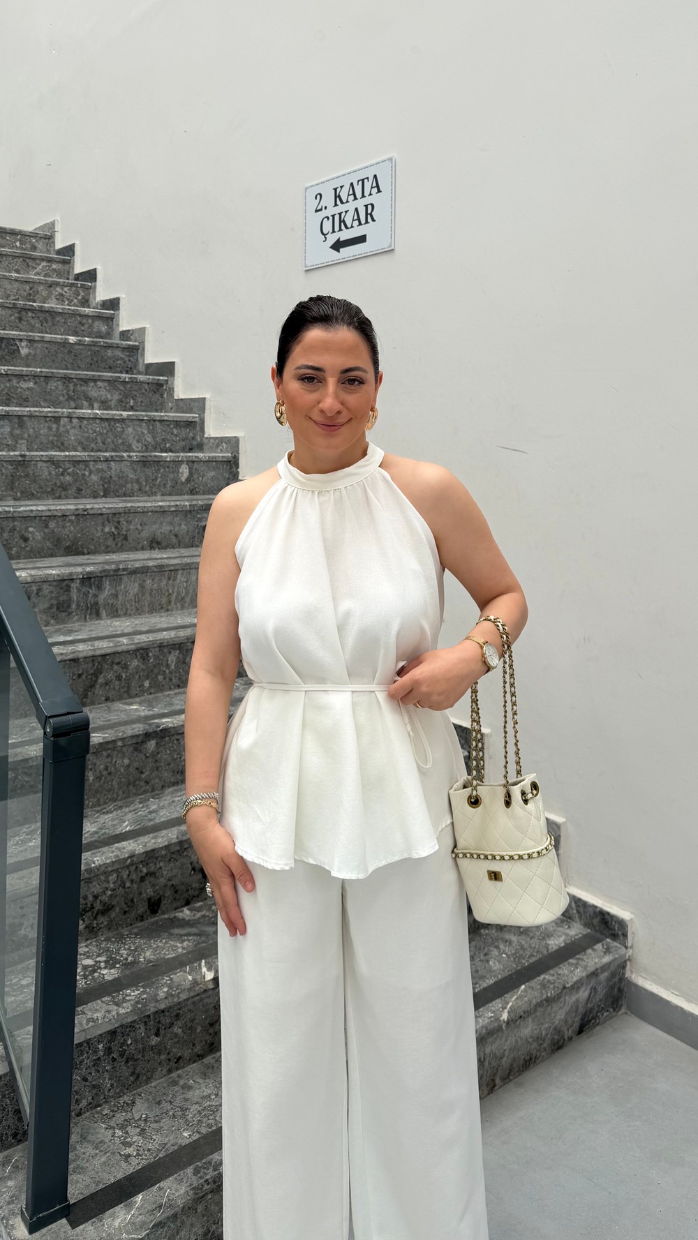 KETEN HALTER YAKA BELDEN BAĞLAMA BLUZ PANTOLON TAKIM BEYAZ