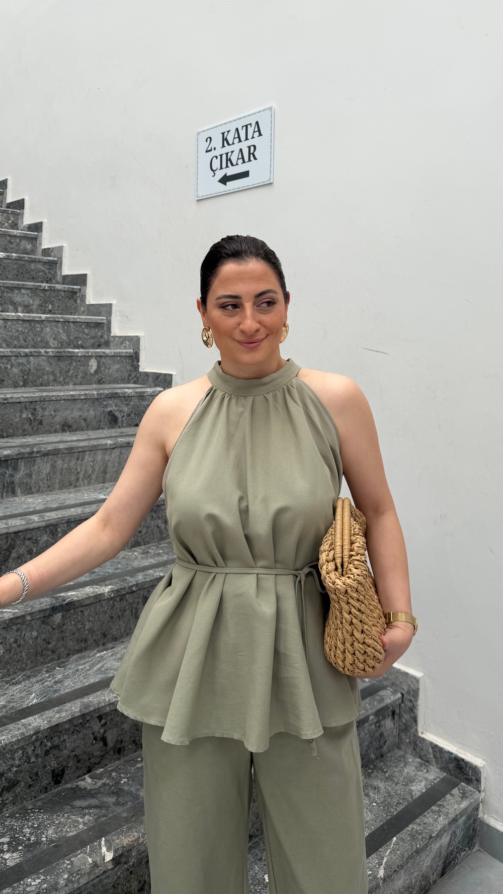 KETEN HALTER YAKA BELDEN BAĞLAMA BLUZ PANTOLON TAKIM HAKİ