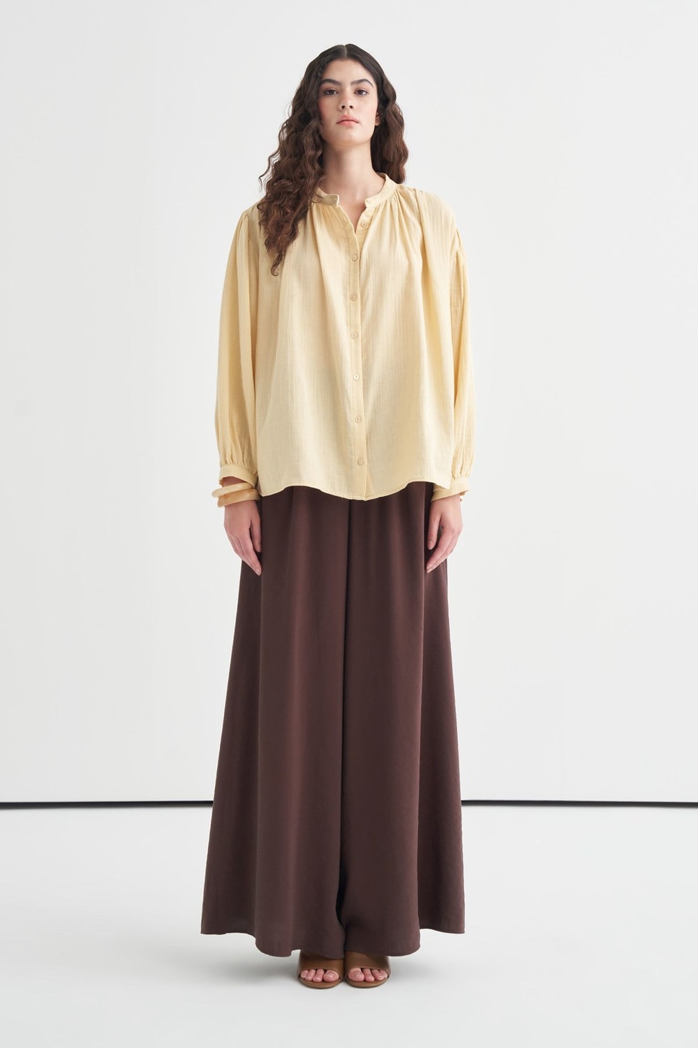 Mandarin Collar Gathered Muslin Shirt Butter