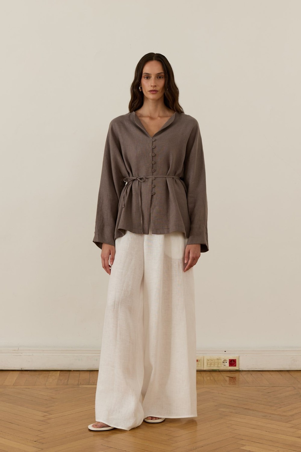 Brisa Belted Linen Shirt Anthracite