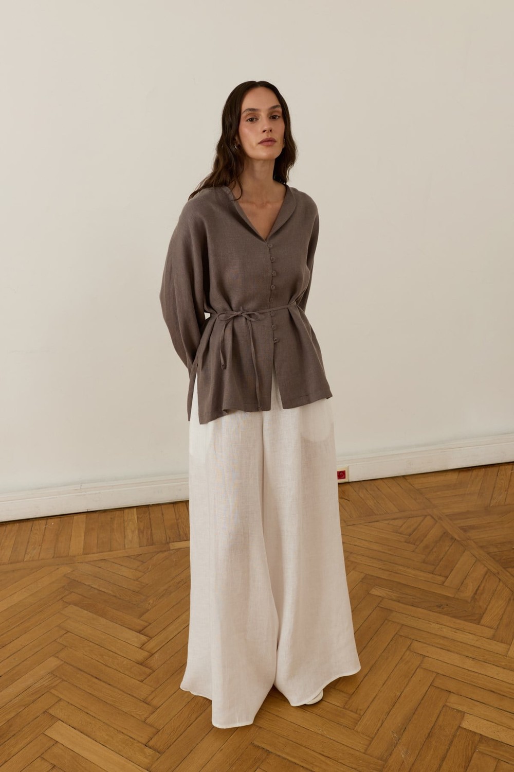 Brisa Belted Linen Shirt Anthracite