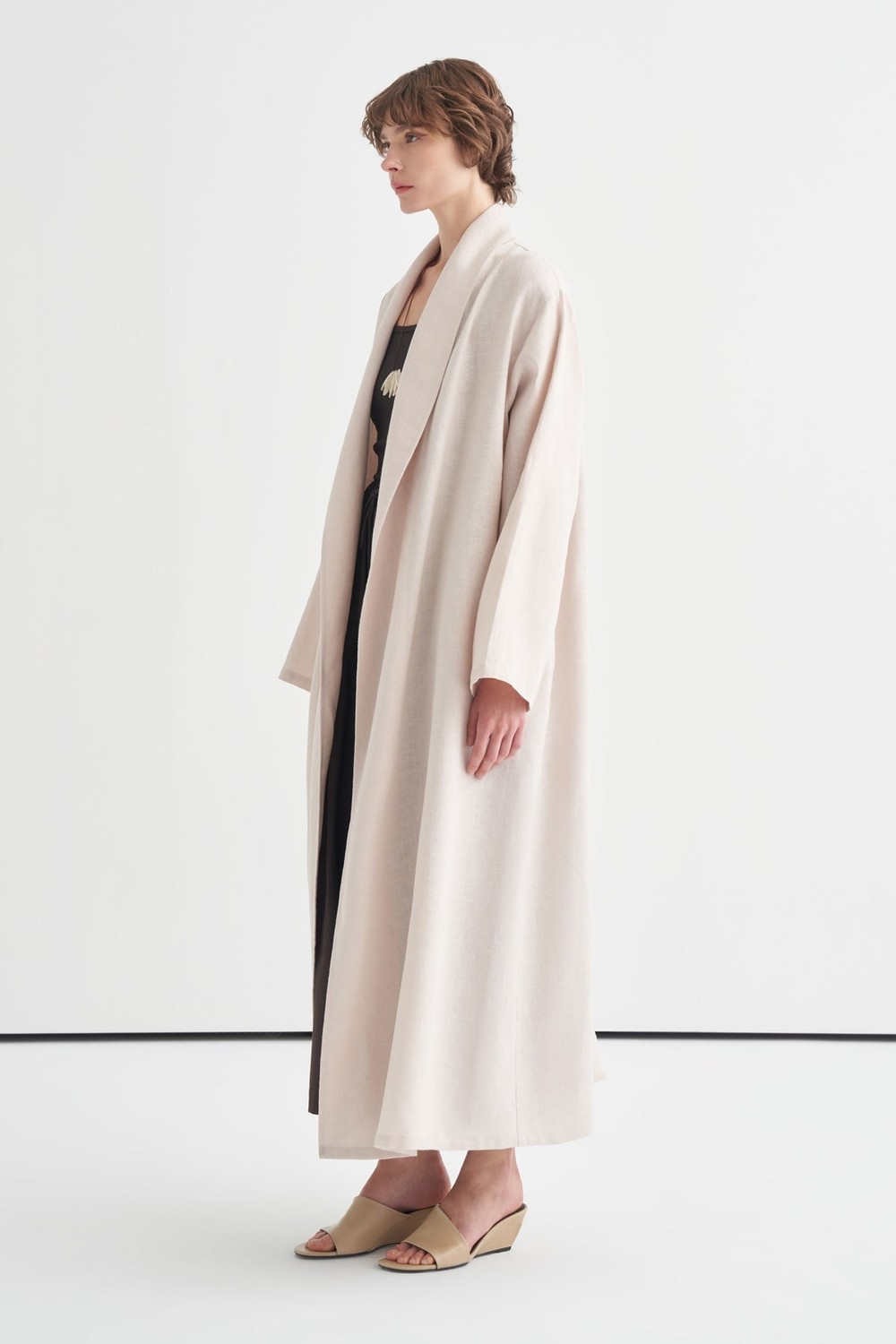 Celes Collar Detail Linen Kimono Stone Color
