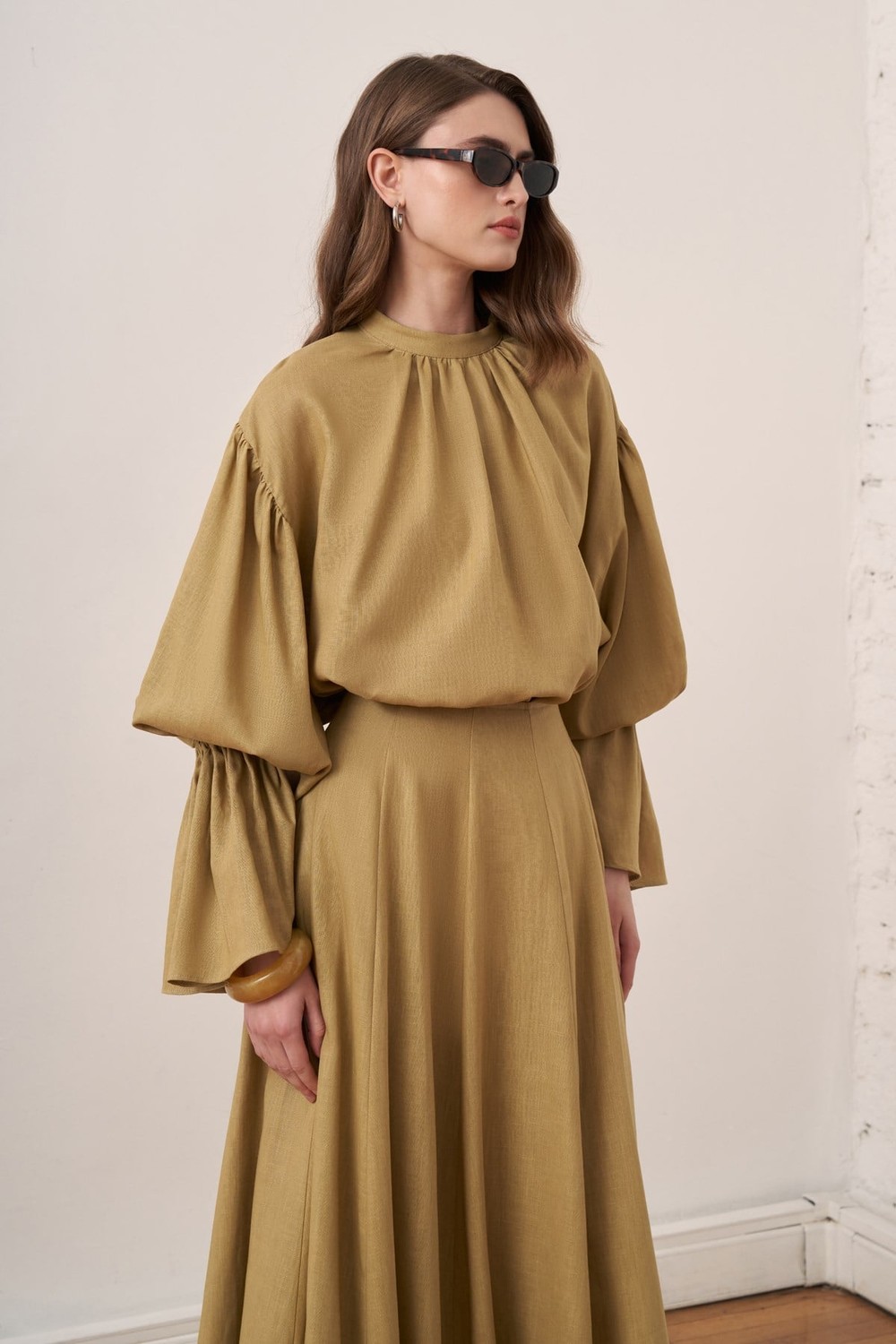 Darrel Linen Blouse with Gathered Sleeve Detail Olive