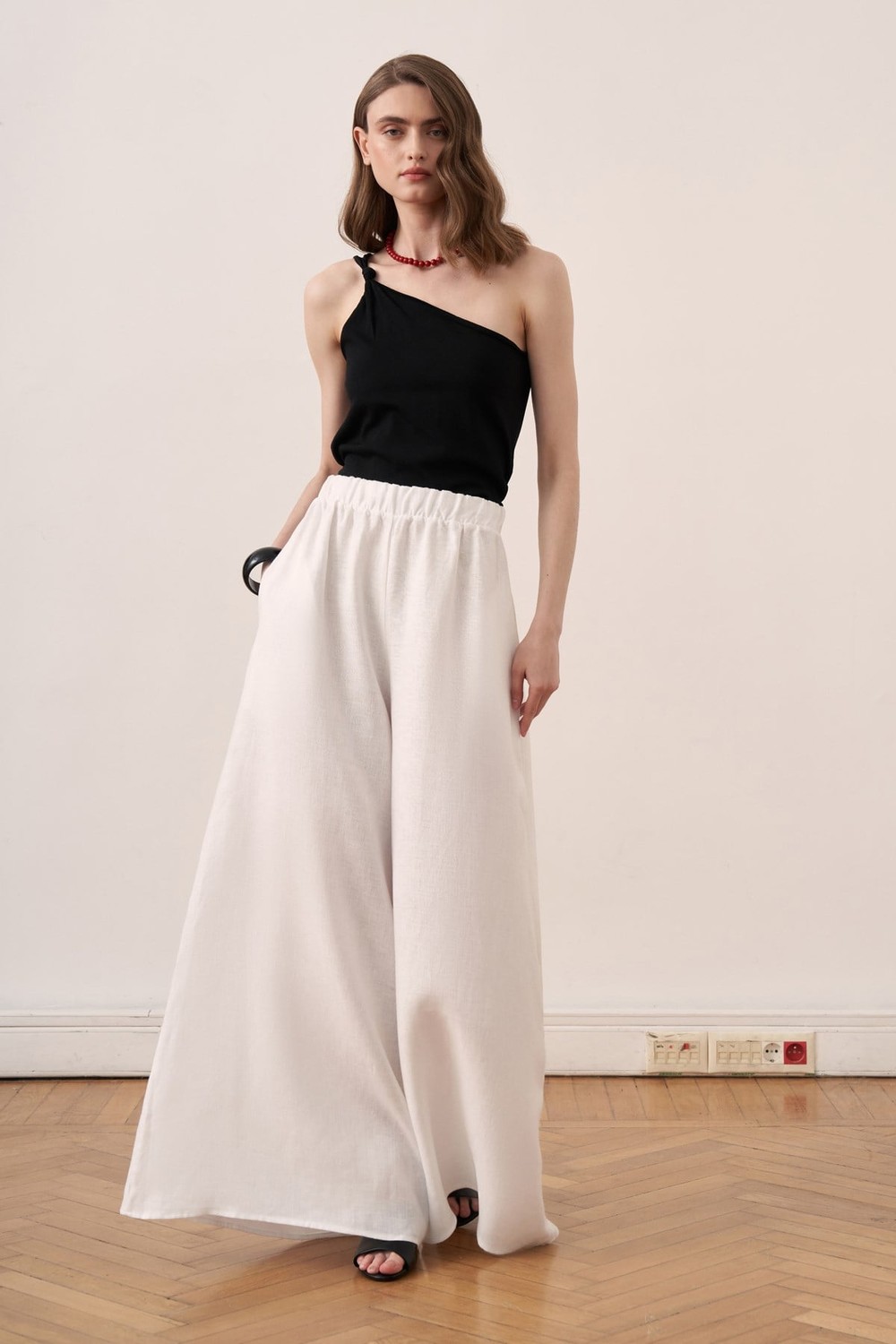 Rua Elastic Waist Linen Trousers White