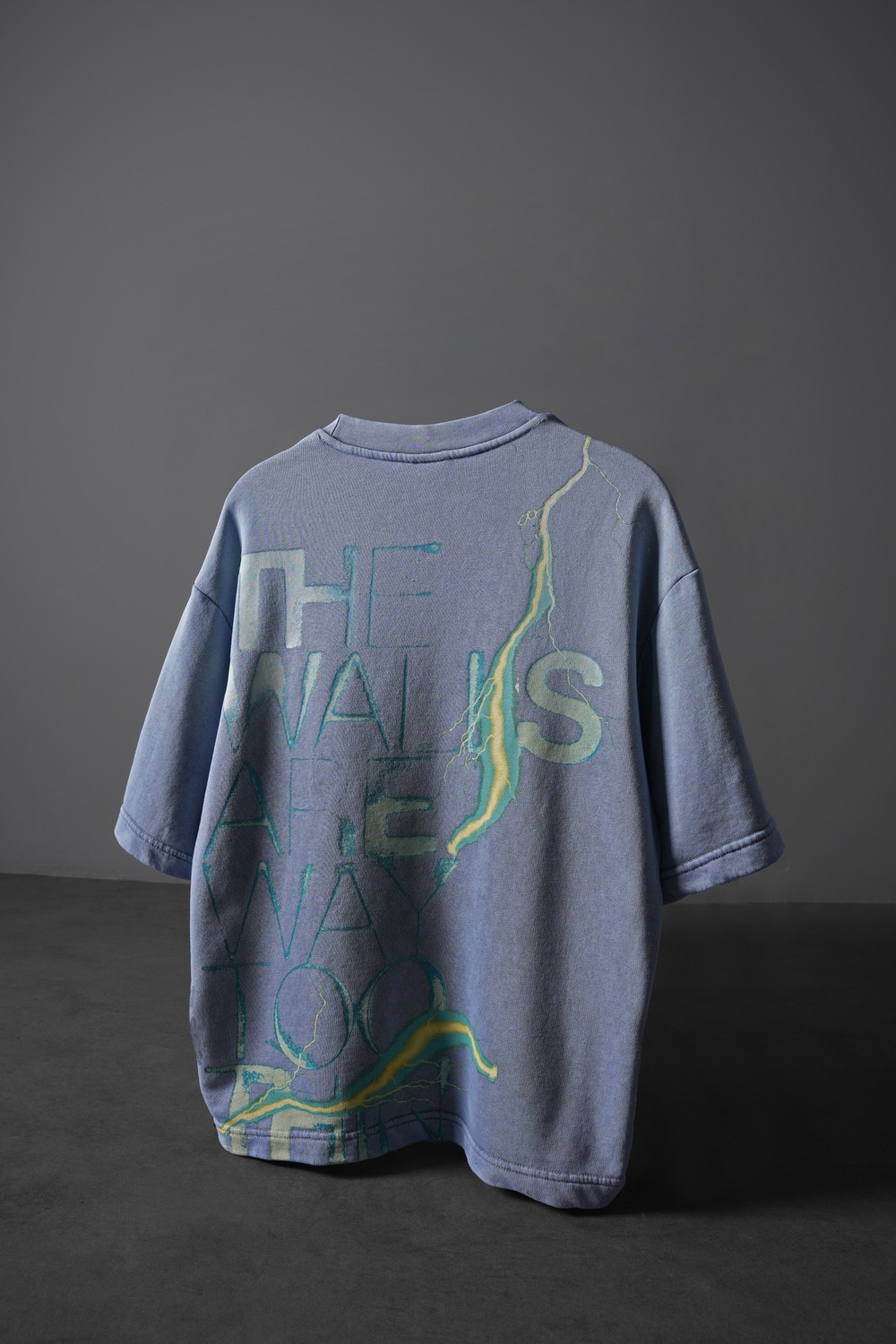 Erkek Açık Mavi The Walls Box Fit Yıkama Efektli Tshirt