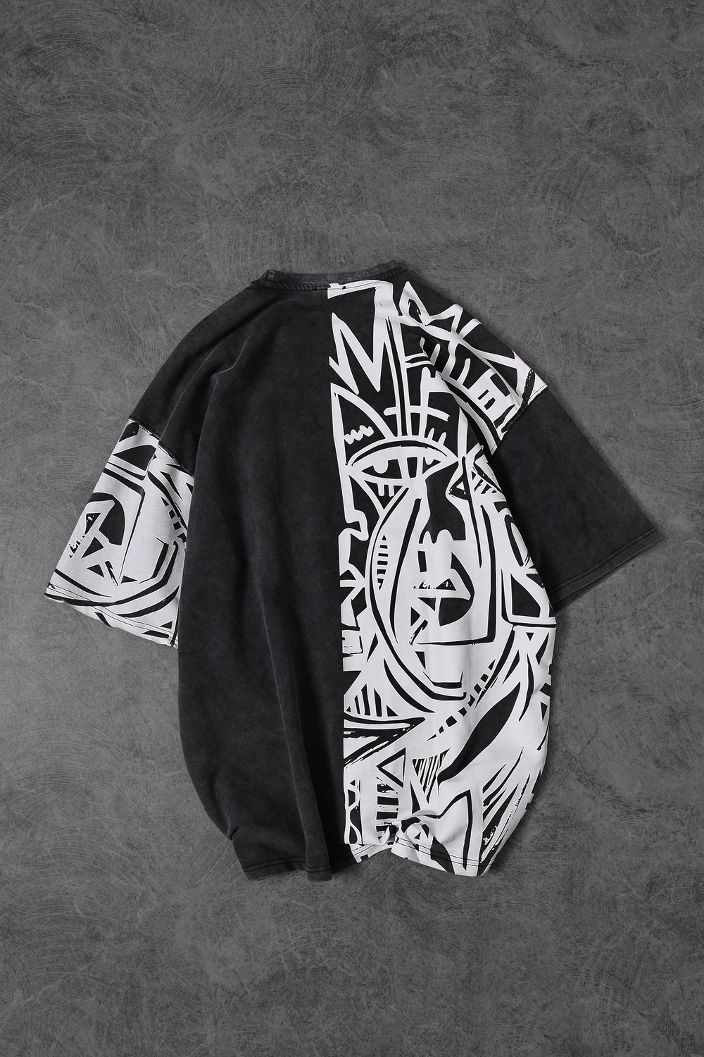 Erkek Antrasit Abstract Özel Yıkamalı Kumaş Oversize Tshirt