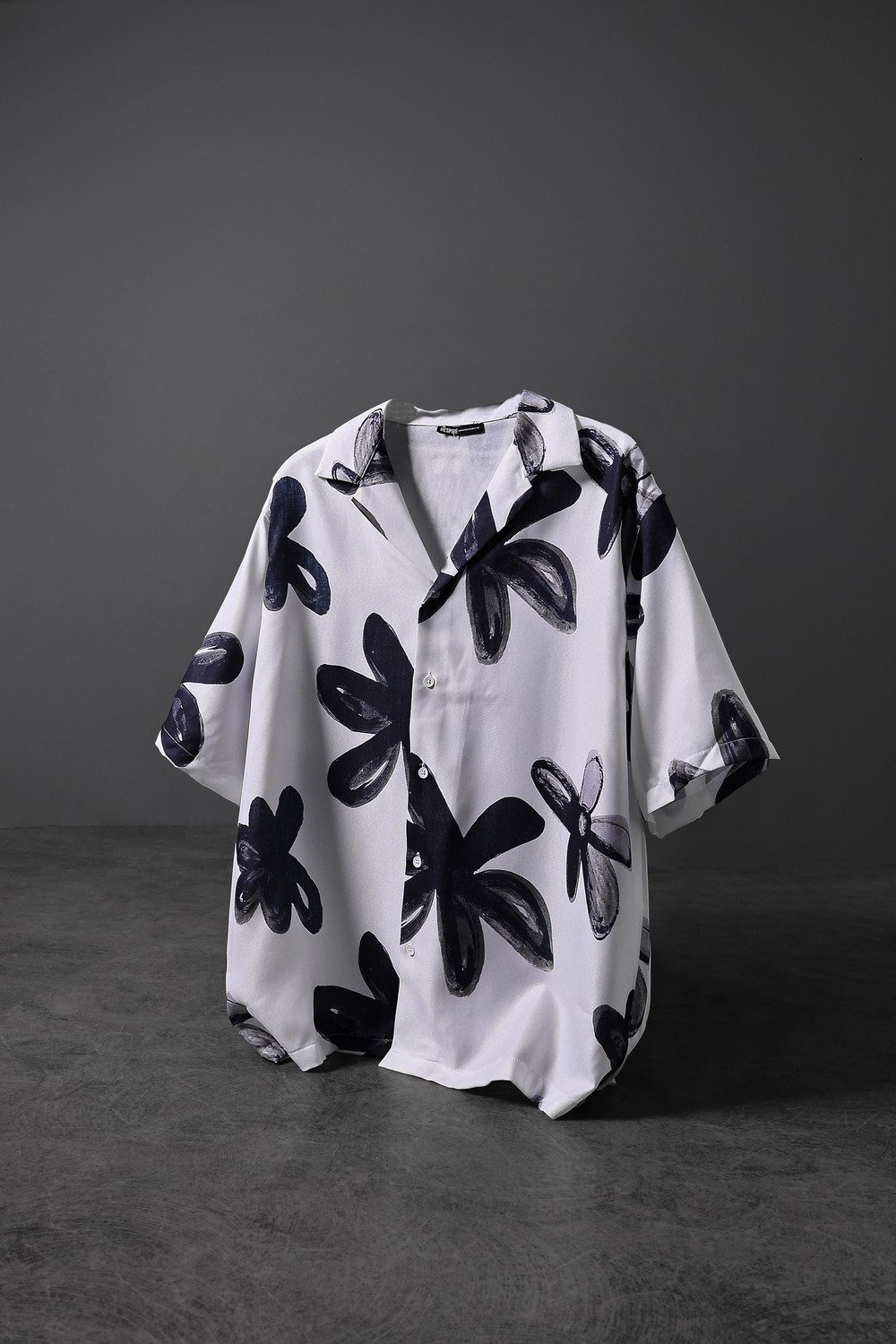 Erkek Beyaz Flow Pattern Oversize Kısa Kollu Gömlek