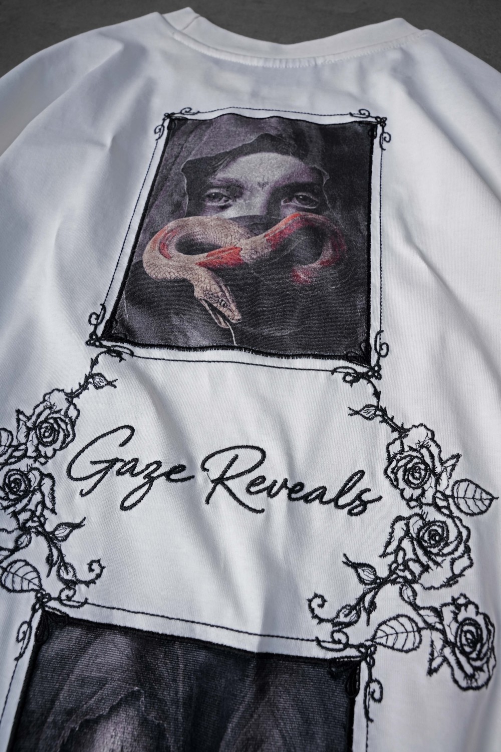 Erkek Beyaz Gaze Reveals Kadife Patch Oversize Tshirt