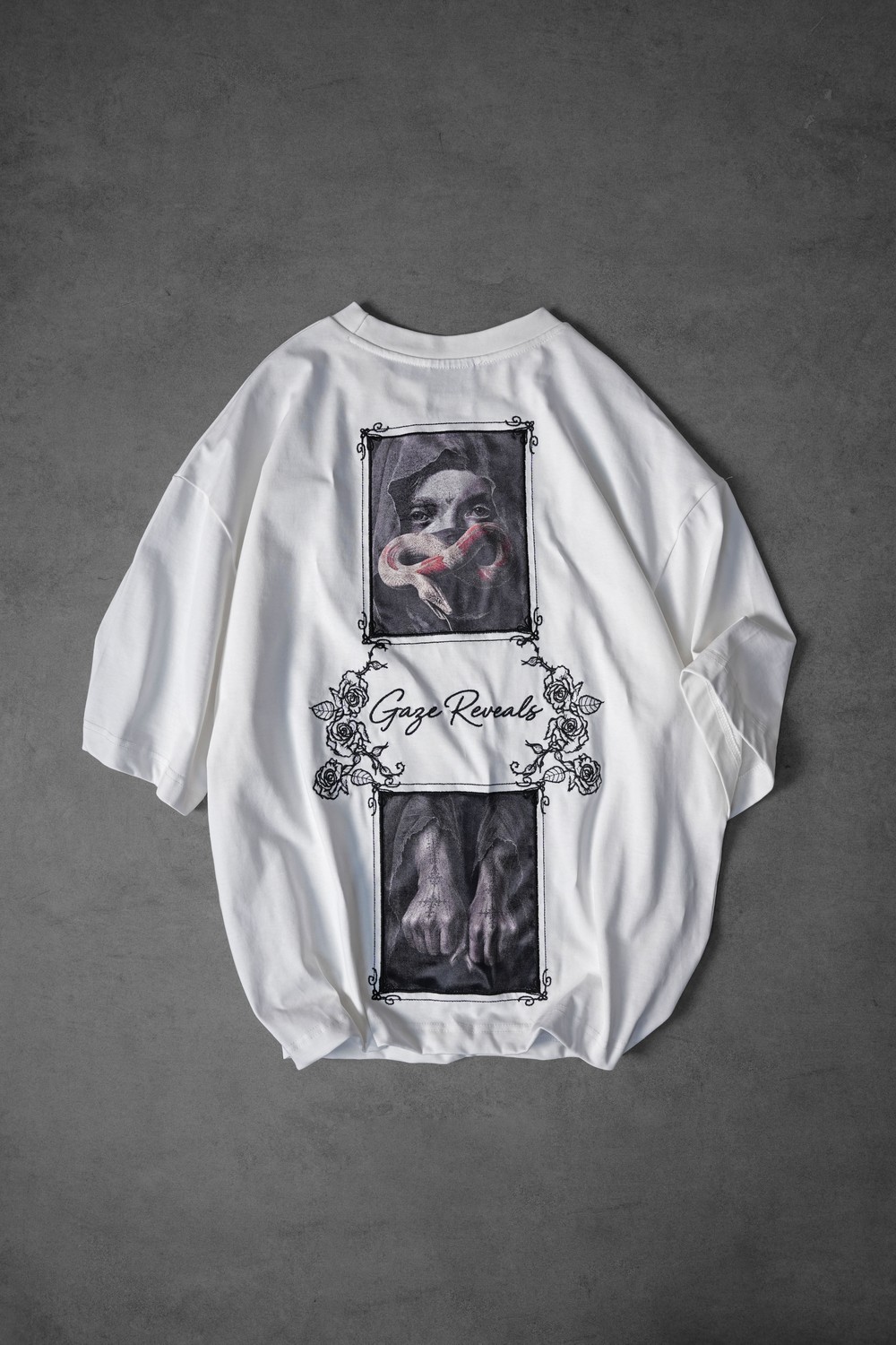 Erkek Beyaz Gaze Reveals Kadife Patch Oversize Tshirt