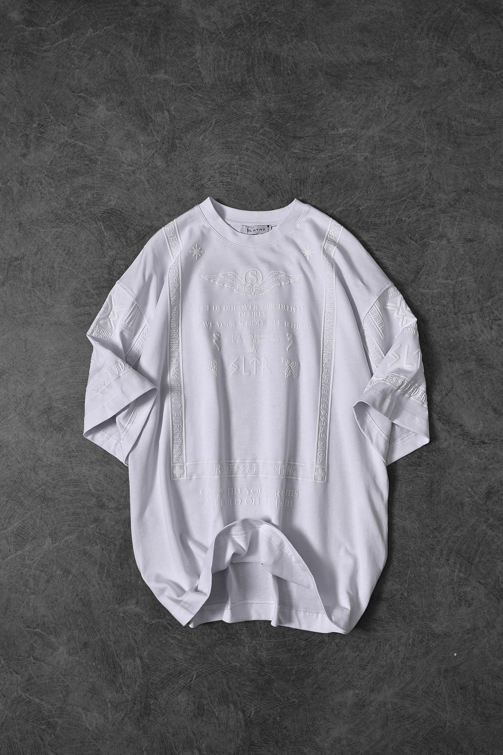 Erkek Beyaz Kabartma Baskı Oversize Tshirt