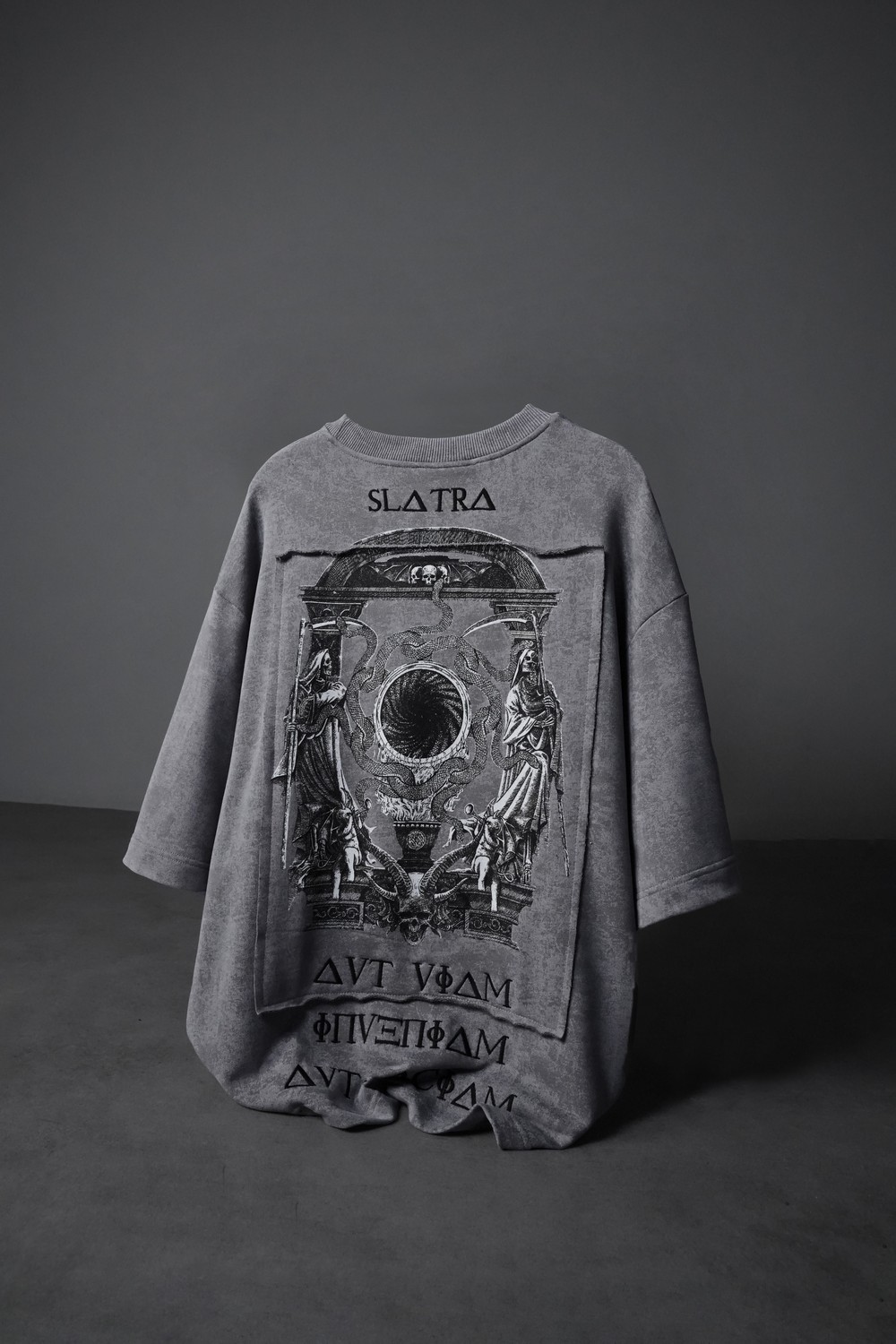 Erkek Gri İnveniam Patchli Oversize Yıkama Efektli Tshirt