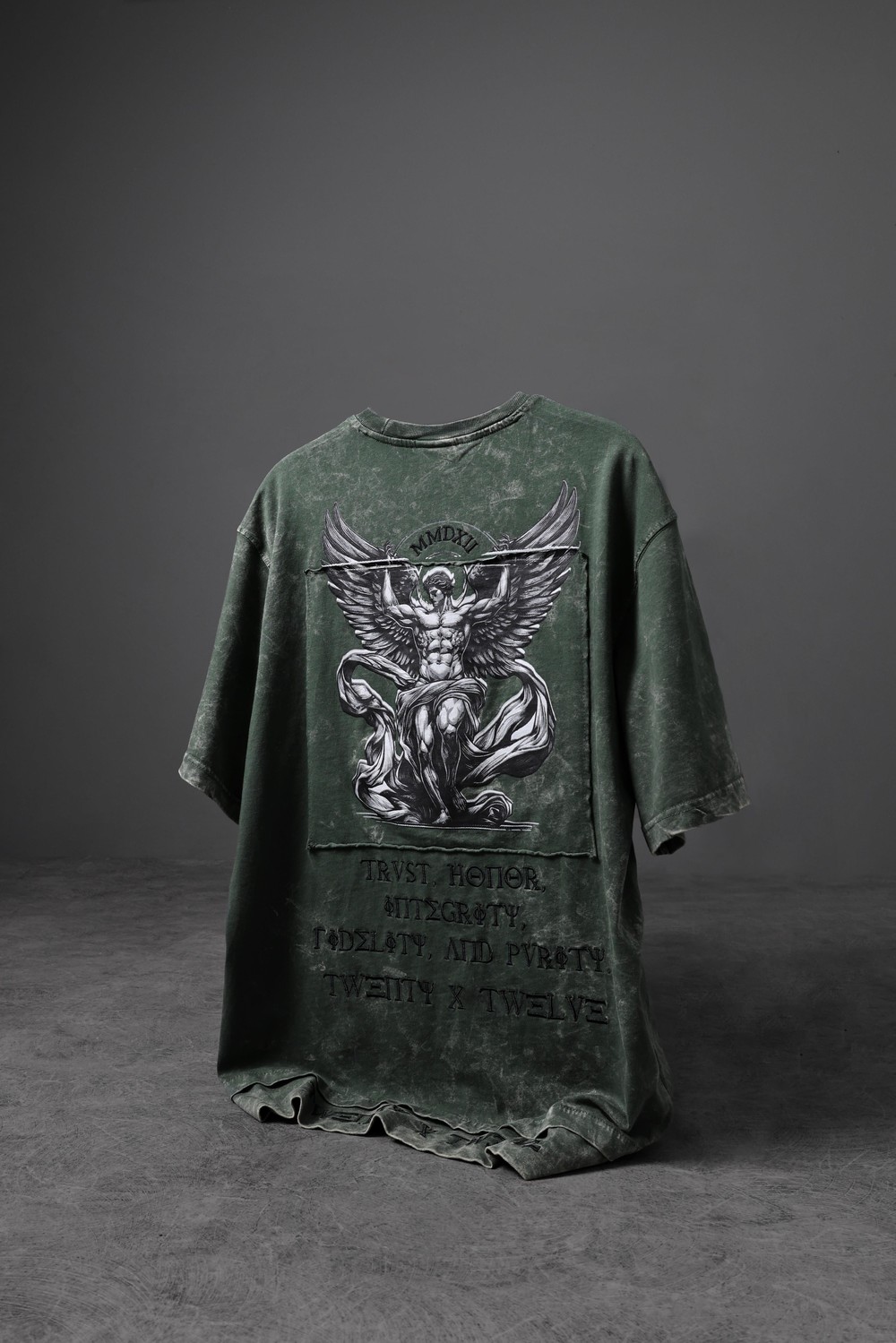 Erkek Haki Antik Desen Patchli Nakışlı Yıkamalı Oversize Tshirt