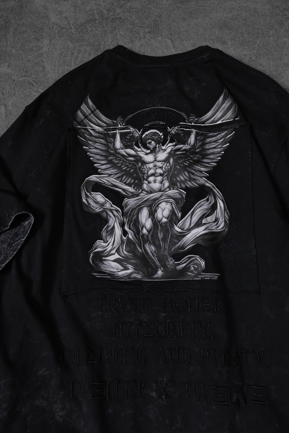 Erkek Siyah Antik Desen Patchli Nakışlı Yıkamalı Oversize Tshirt