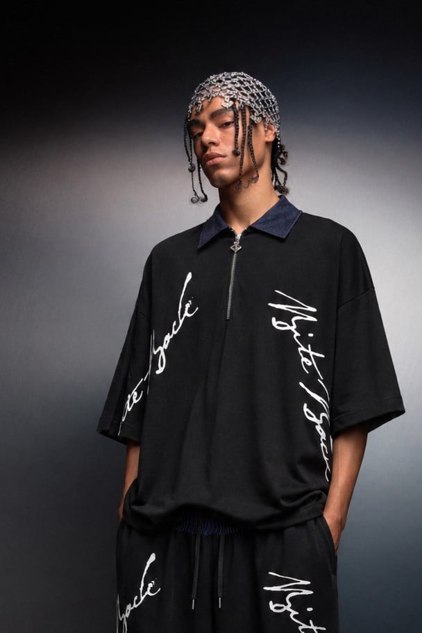 Erkek Siyah Bite Back Yaka Detay Box Fit Tshirt