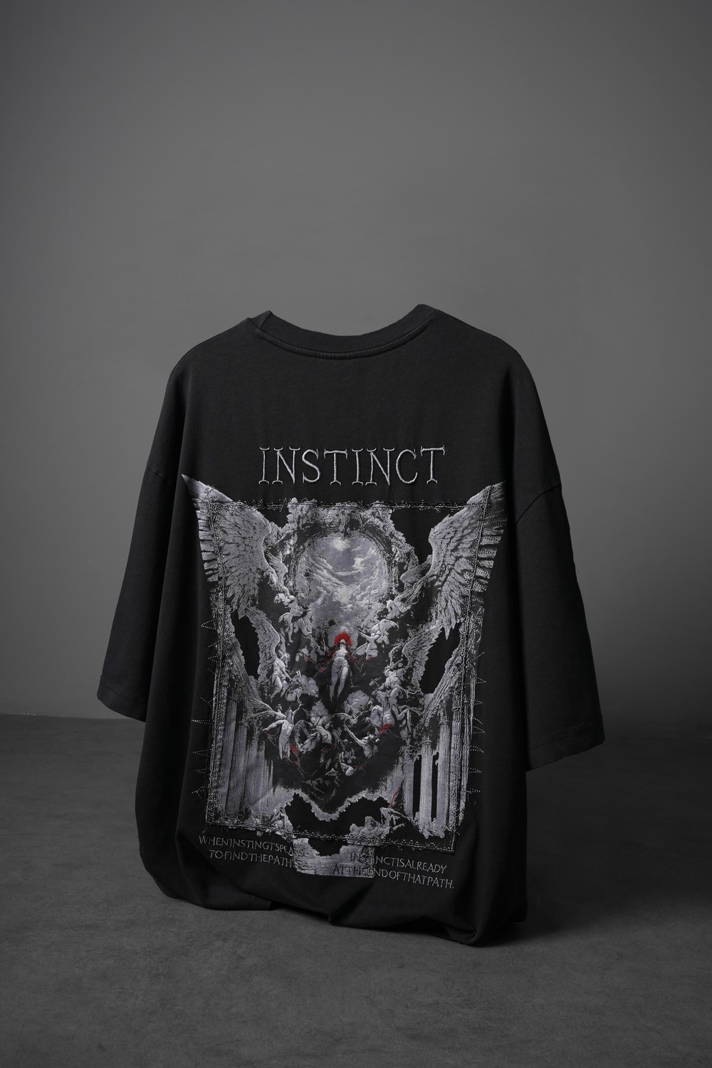 Erkek Siyah İnstinct Patch Nakışlı Oversize Tshirt