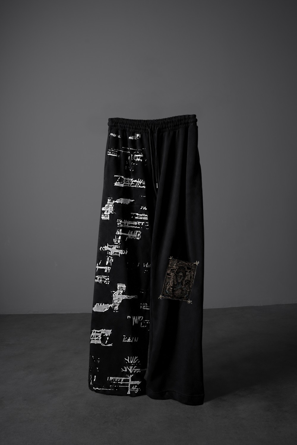 Erkek Siyah Semantic Decay Baggy Eşofman