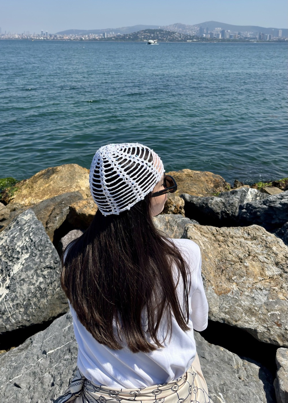 Beyaz Pullu Crochet Saç Aksesuarı