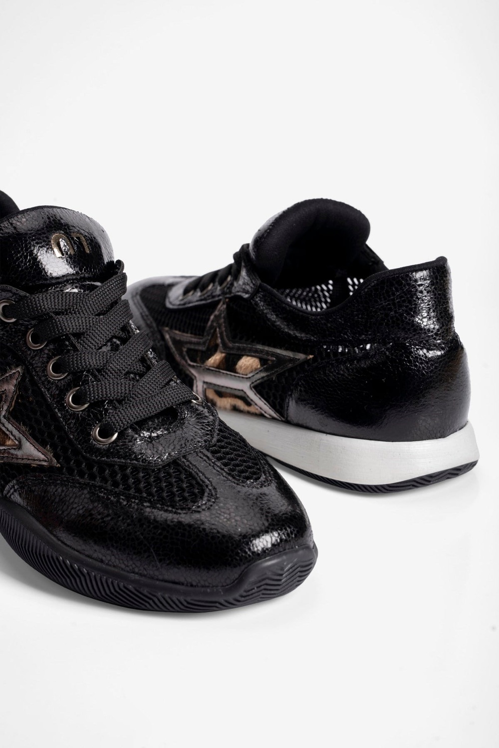 Kadın Sneaker Fileli Rugan Detaylı Leopar Yıldızlı Spor Ayakkabı İlya Siyah
